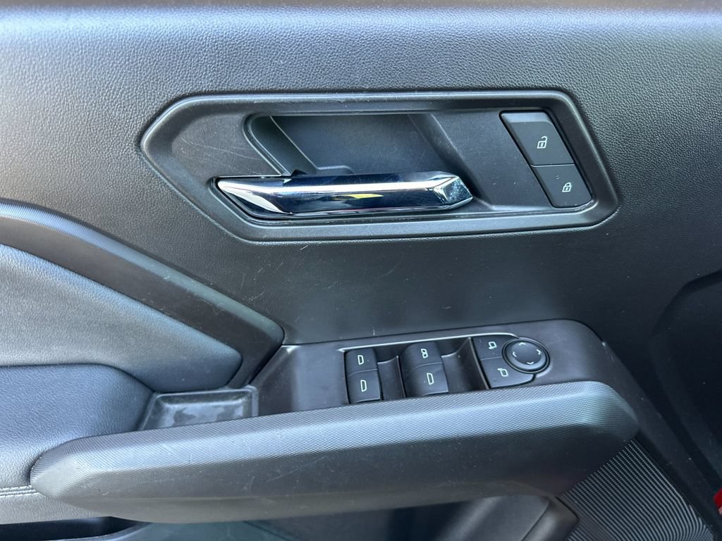 Used 2025 Chevrolet Colorado LT w/ Advanced Trailering Package RWD image 11