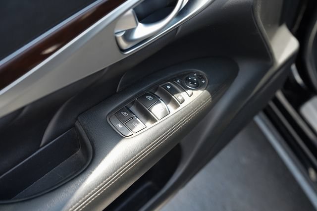 Used 2018 INFINITI Q70 L 3.7 AWD/4WD image 41
