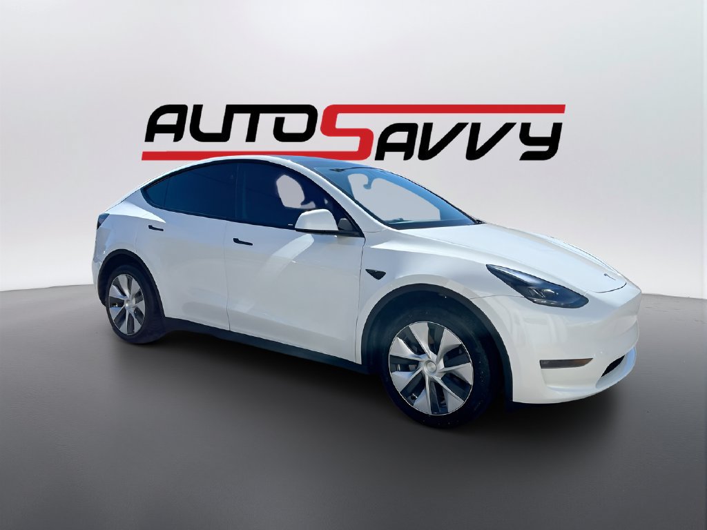 Used 2025 Tesla Model Y Long Range AWD/4WD image 1
