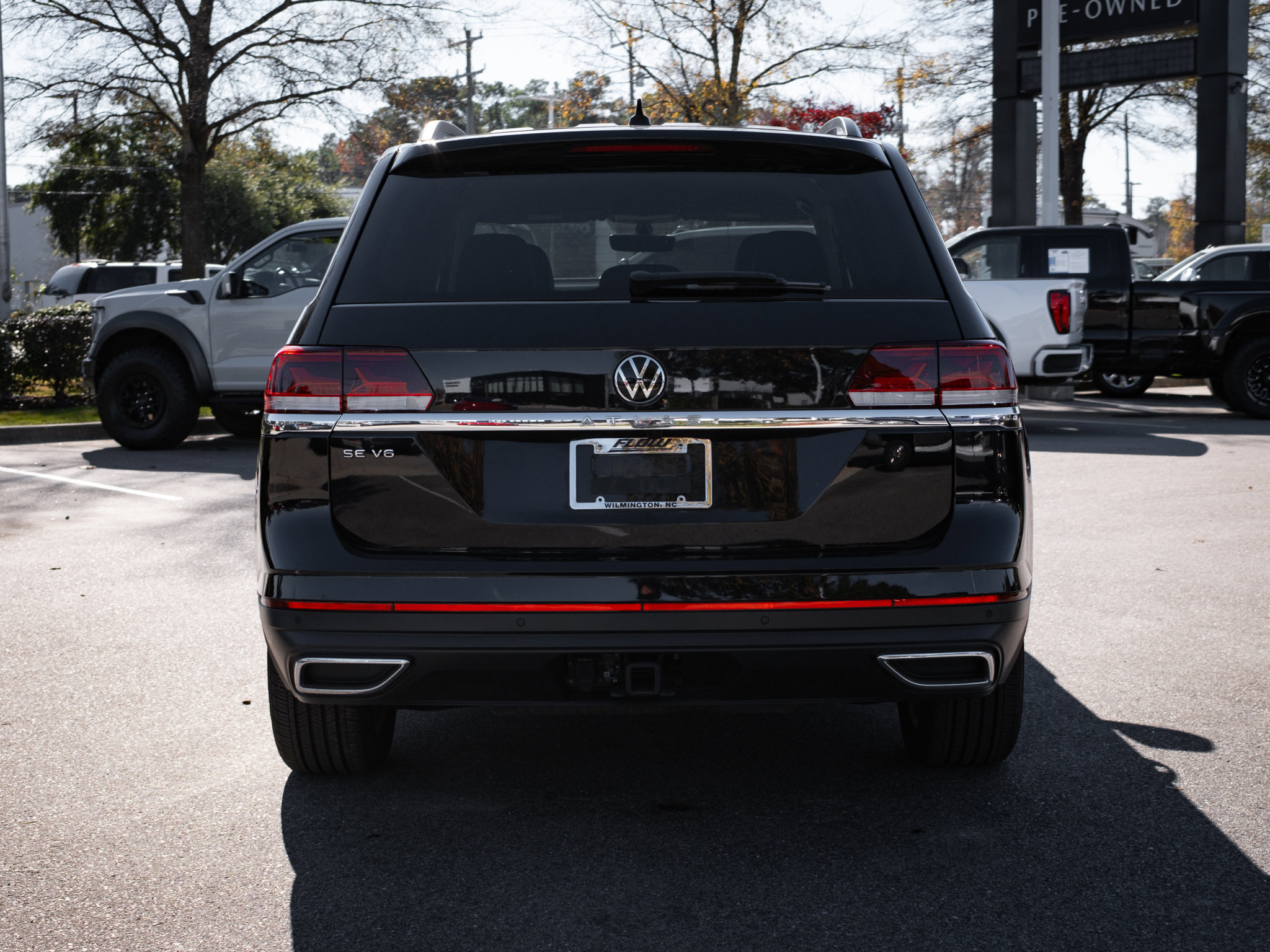 Used 2023 Volkswagen Atlas SE image 9