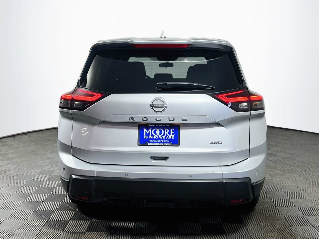 Used 2025 Nissan Rogue SV AWD/4WD image 6
