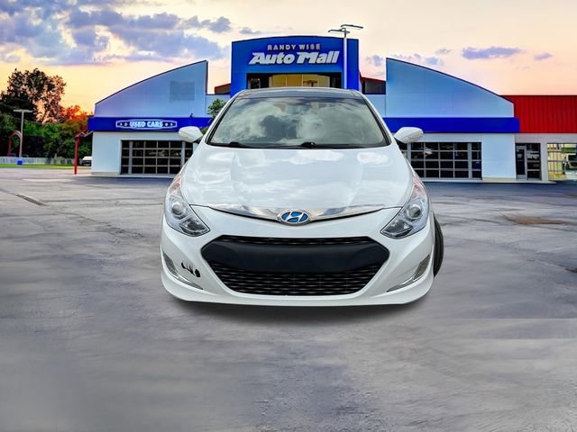 Used 2015 Hyundai Sonata Limited w/ Option Group 02 FWD image 10