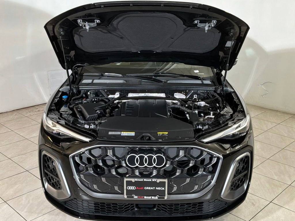 Certified 2025 Audi Q5 Premium w/ Convenience Package image 17