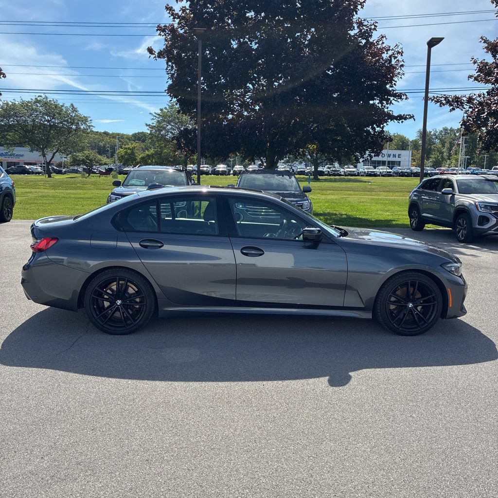 Used 2022 BMW 330i xDrive Sedan w/ M Sport Package AWD/4WD image 6