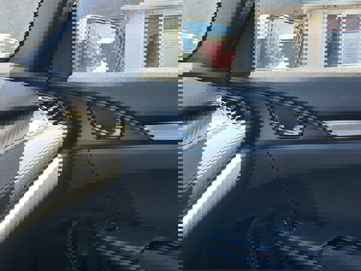 Used 2018 Honda Civic Sport image 27