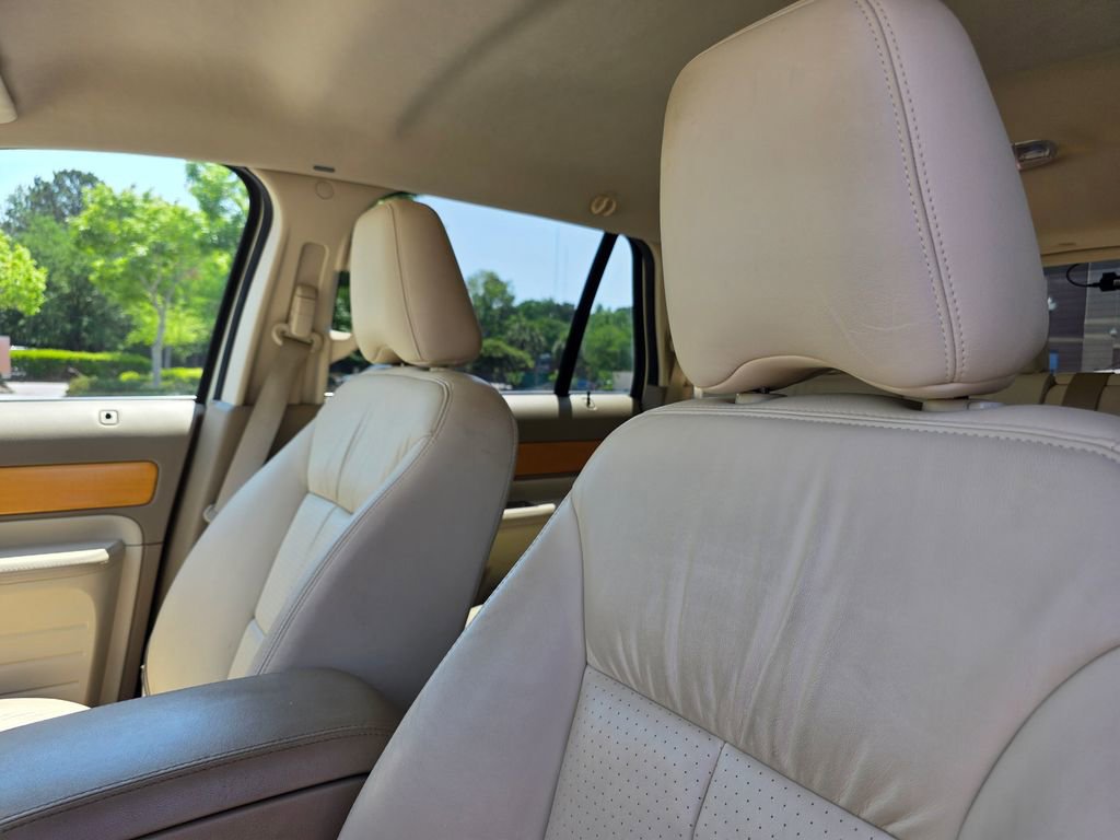 Used 2007 Lincoln MKX AWD image 13