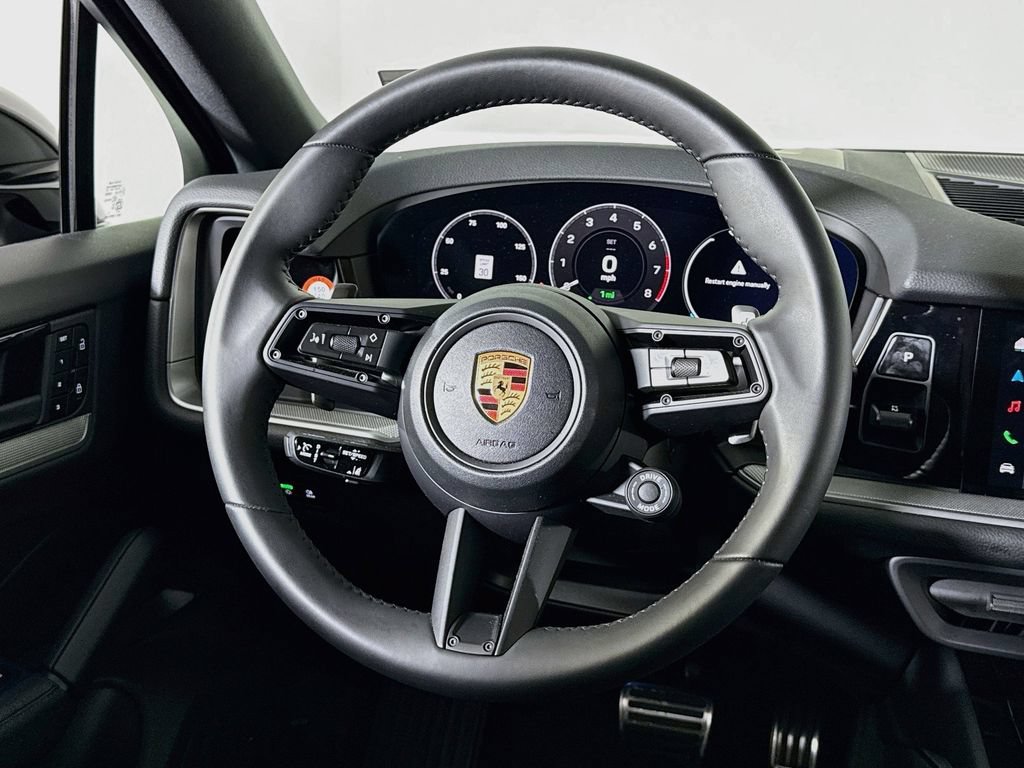 Certified 2026 Porsche Cayenne E-Hybrid Coupe AWD/4WD image 12