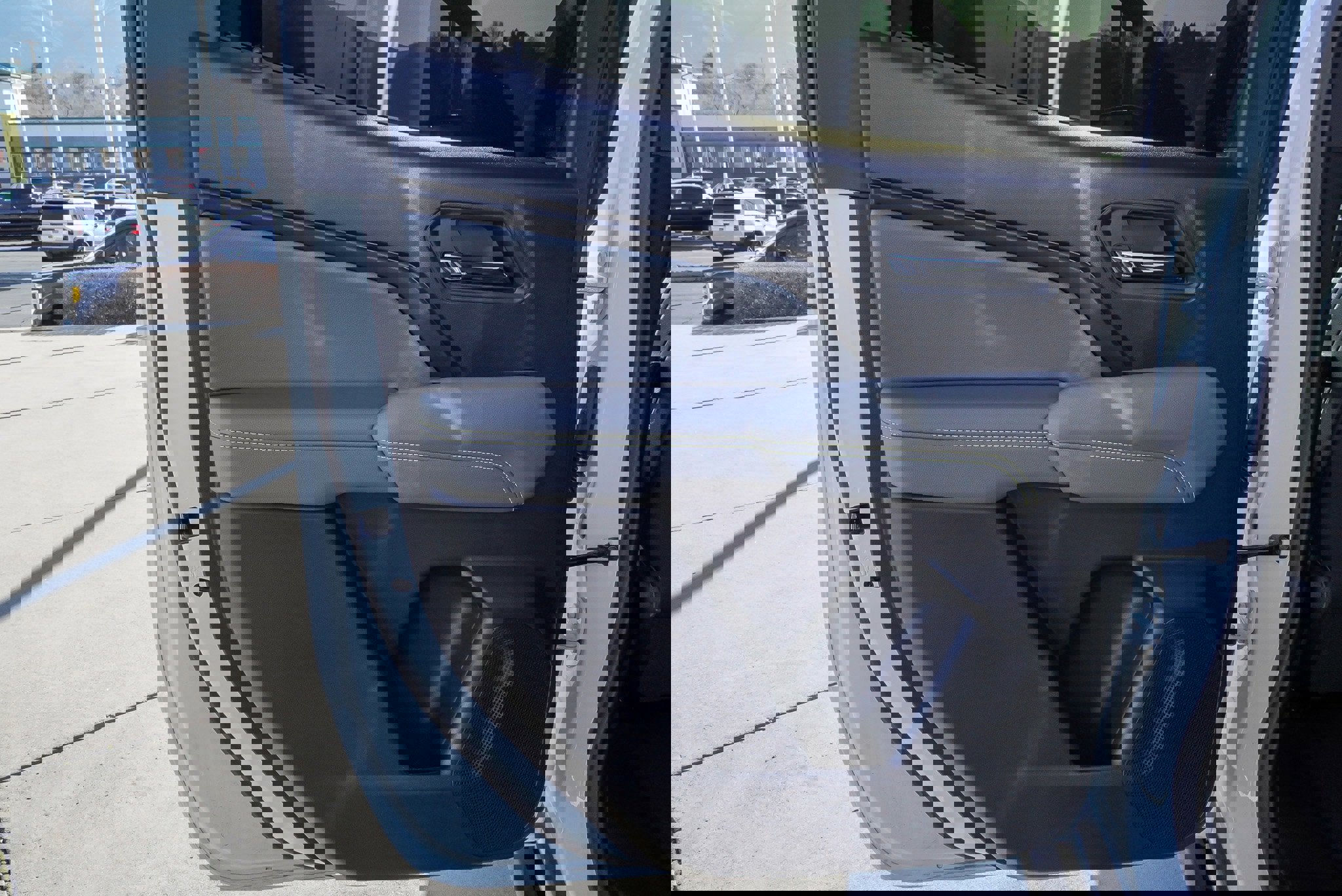 Used 2025 Chevrolet Colorado ZR2 w/ Technology Package image 23