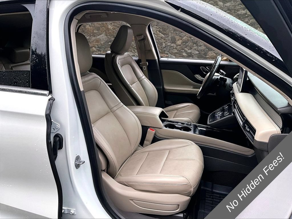 Used 2021 Lincoln Corsair AWD w/ Premium Package image 6
