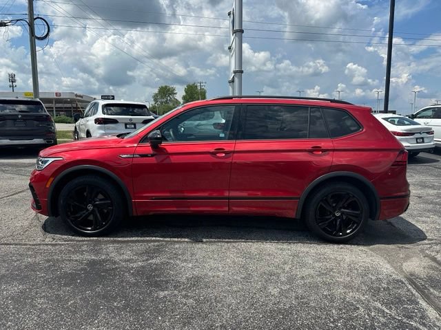 Used 2024 Volkswagen Tiguan SE R-Line FWD image 4