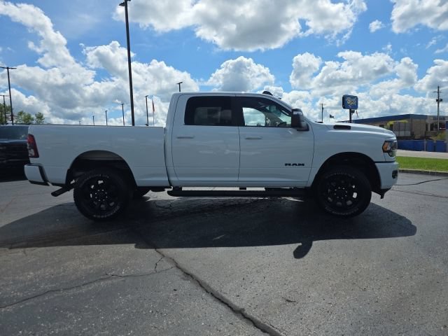 Used 2024 RAM 2500 Big Horn w/ Night Edition AWD/4WD image 9