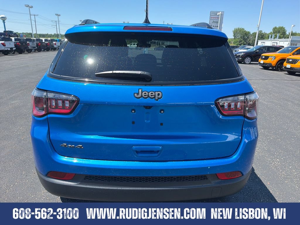 New 2026 Jeep Compass Latitude AWD/4WD image 4