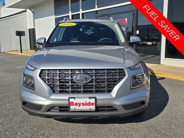 Used 2025 Hyundai Venue SEL FWD image 4