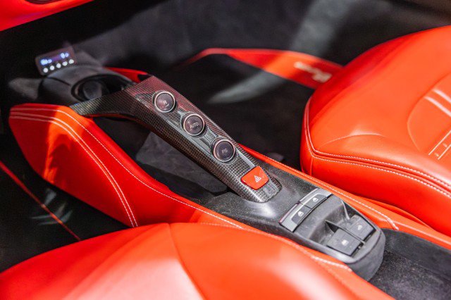 Used 2018 Ferrari 488 Spider image 40