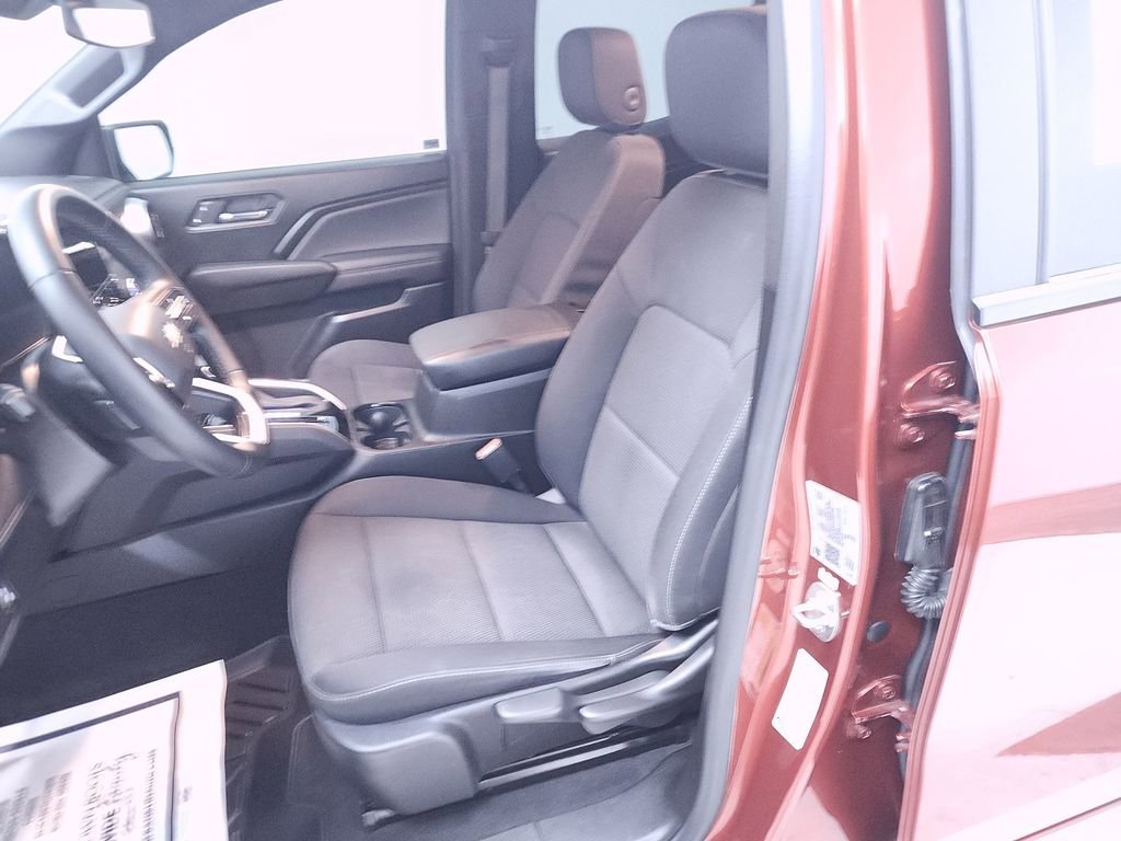 Used 2023 Chevrolet Colorado LT w/ LT Convenience Package AWD/4WD image 11