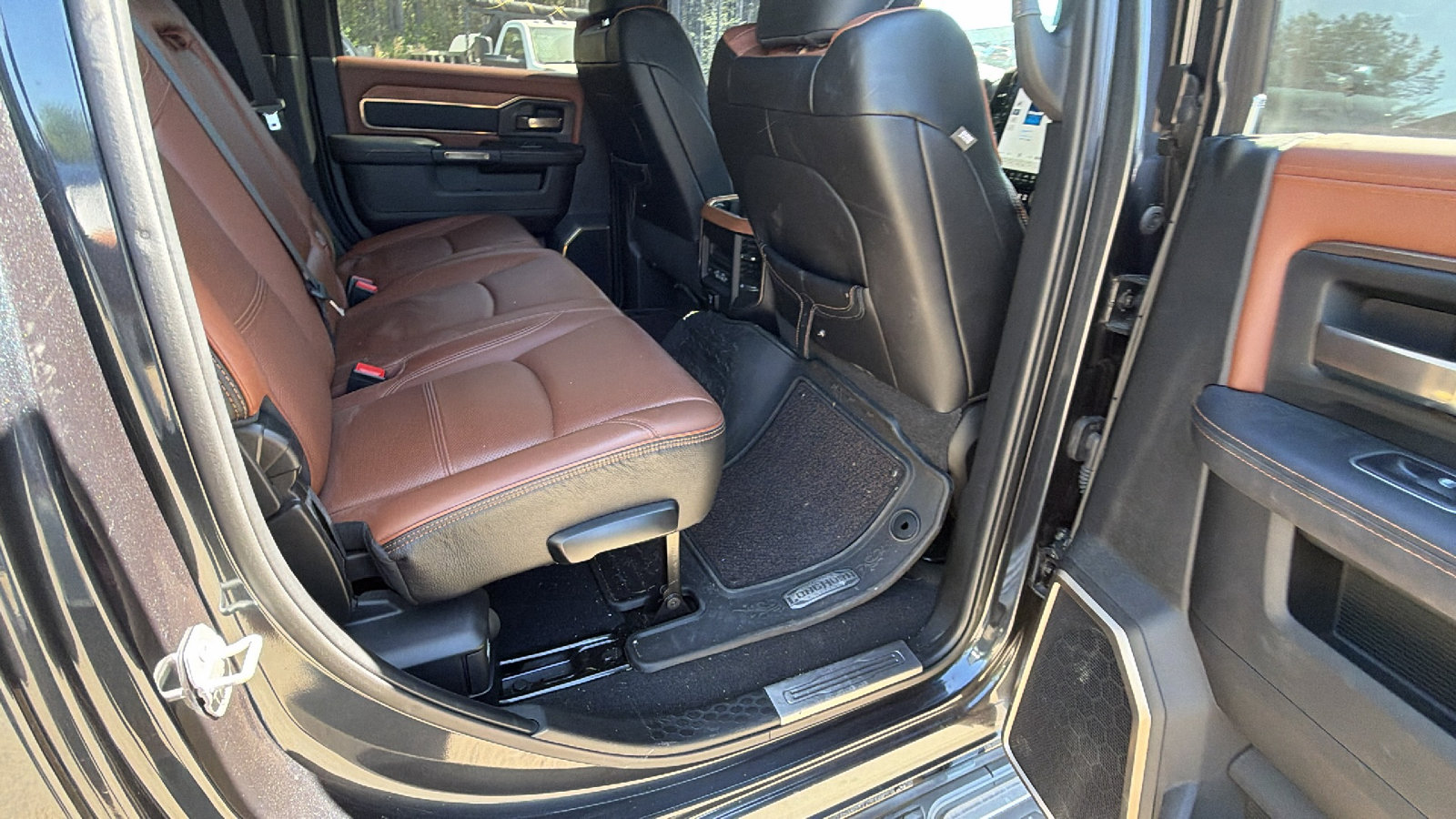 Used 2022 RAM 3500 Limited image 21