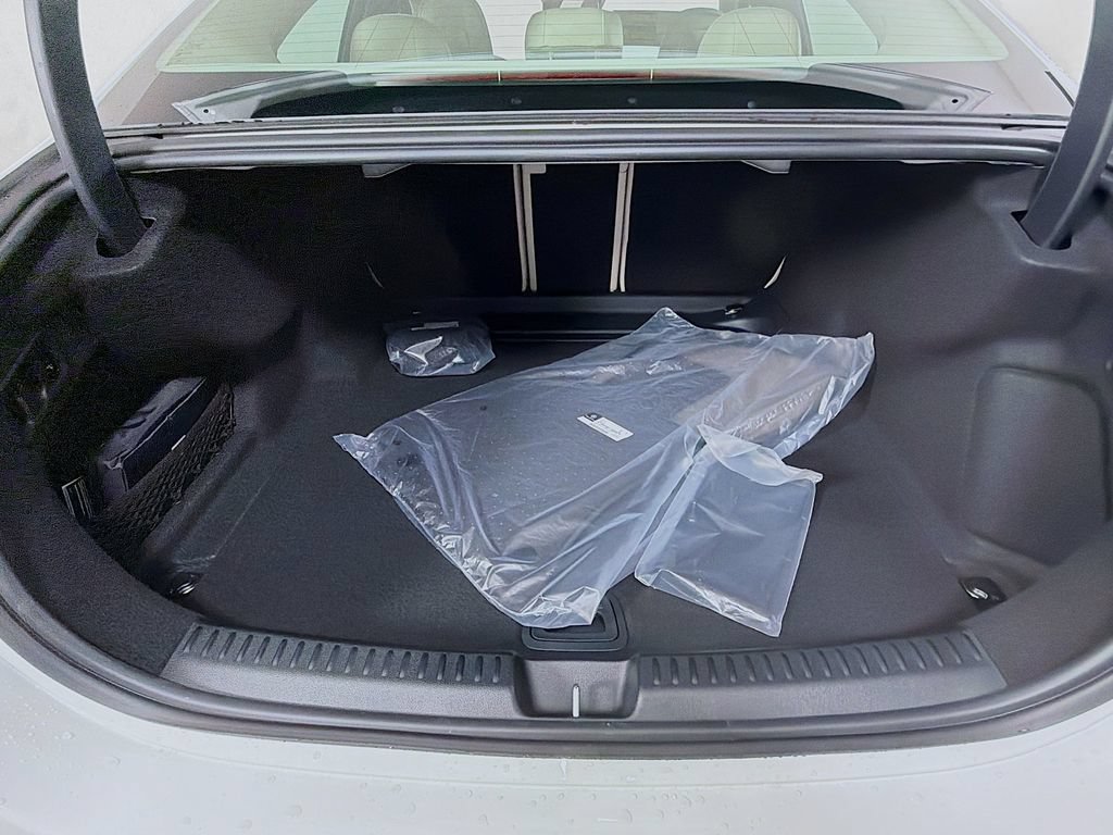 New 2026 Mercedes-Benz E 350 4MATIC Sedan image 28