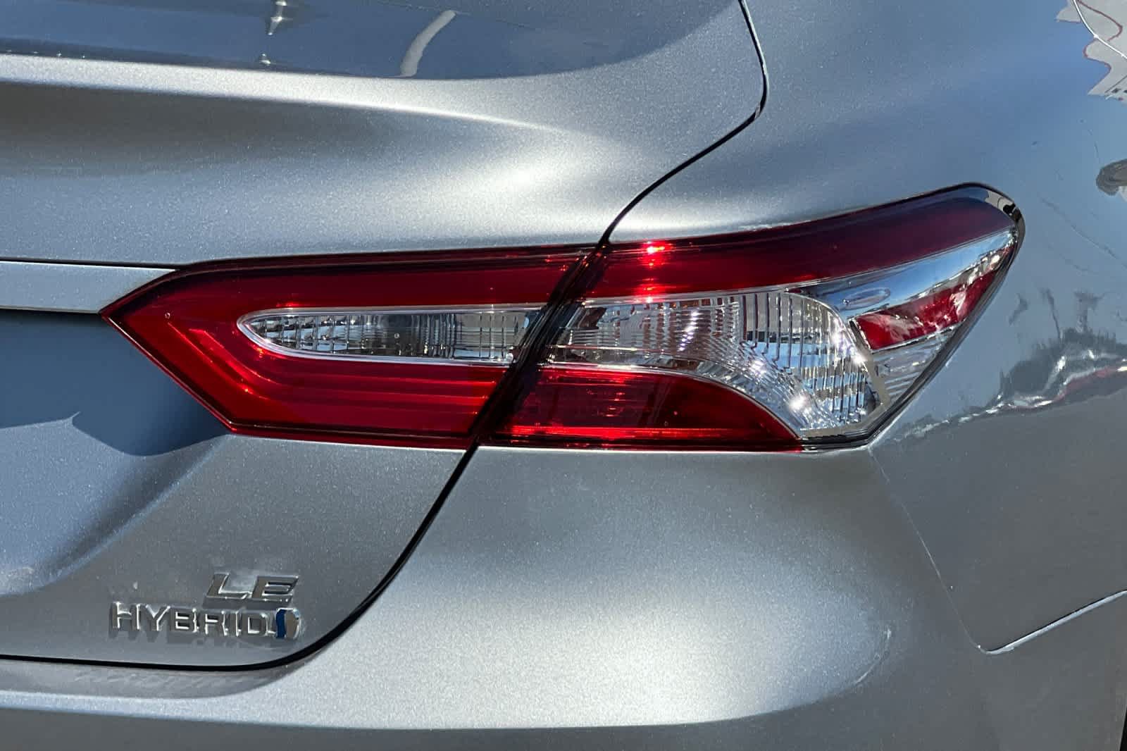 Used 2020 Toyota Camry LE FWD image 30