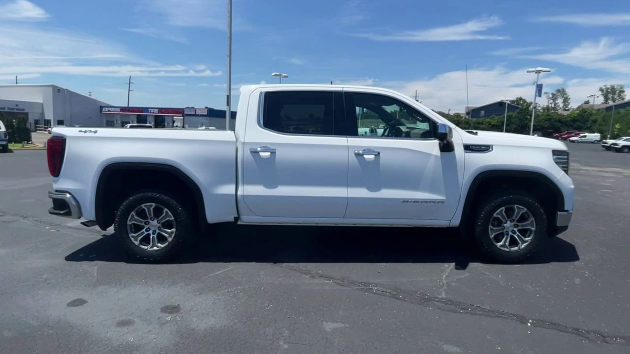 Used 2024 GMC Sierra 1500 SLT AWD/4WD image 9