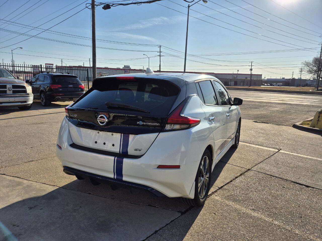 Used 2019 Nissan Leaf SV image 8