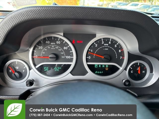 Used 2010 Jeep Wrangler Unlimited Rubicon w/ Dual Top Group AWD/4WD image 23