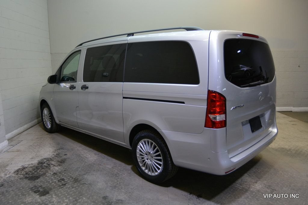 Used 2017 Mercedes-Benz Metris Passenger image 4