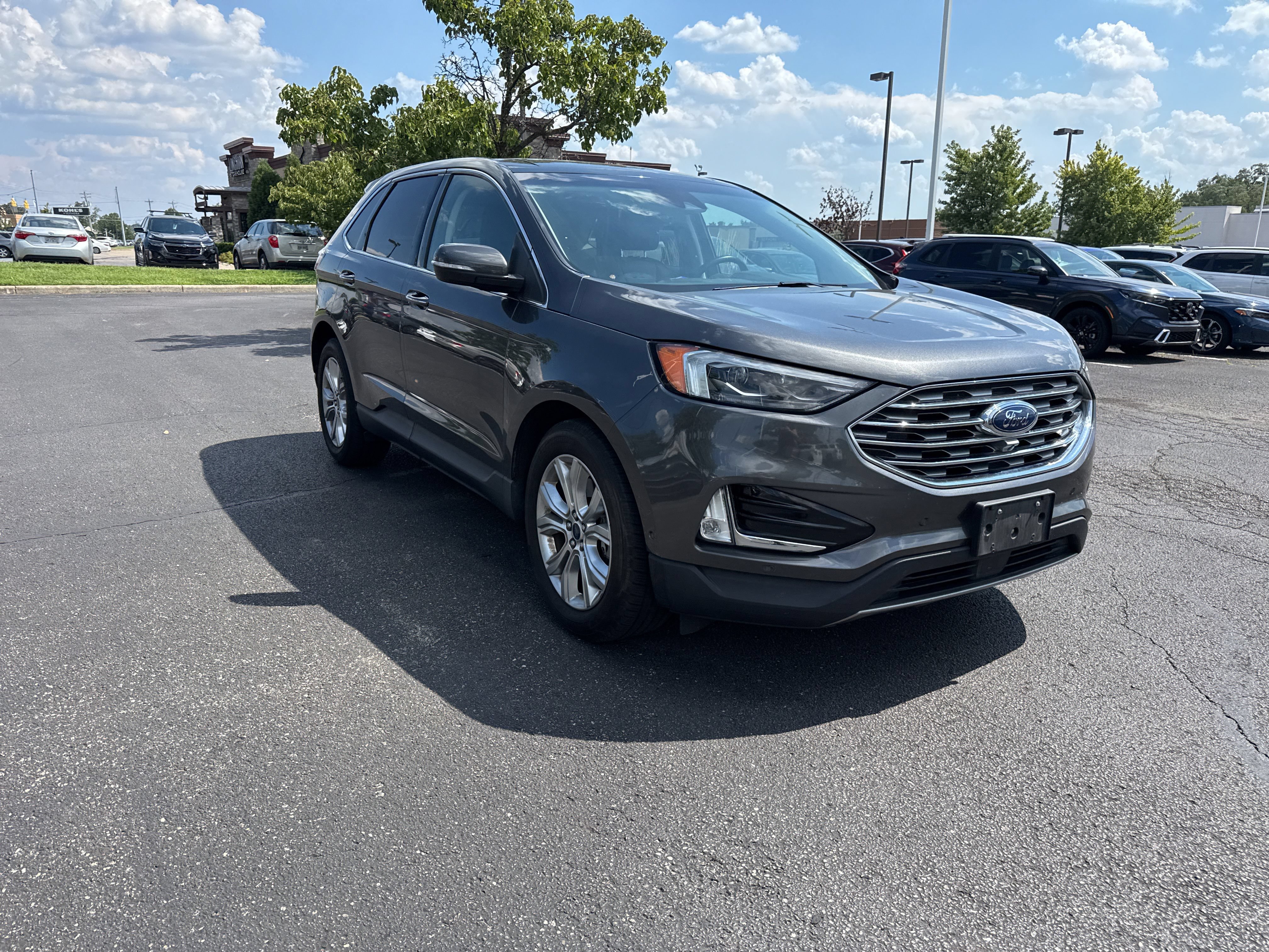 Used 2020 Ford Edge Titanium w/ Equipment Group 301A AWD/4WD image 20