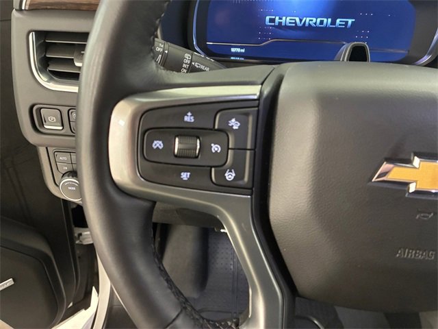 Used 2024 Chevrolet Suburban Premier w/ Advanced Technology Package image 23