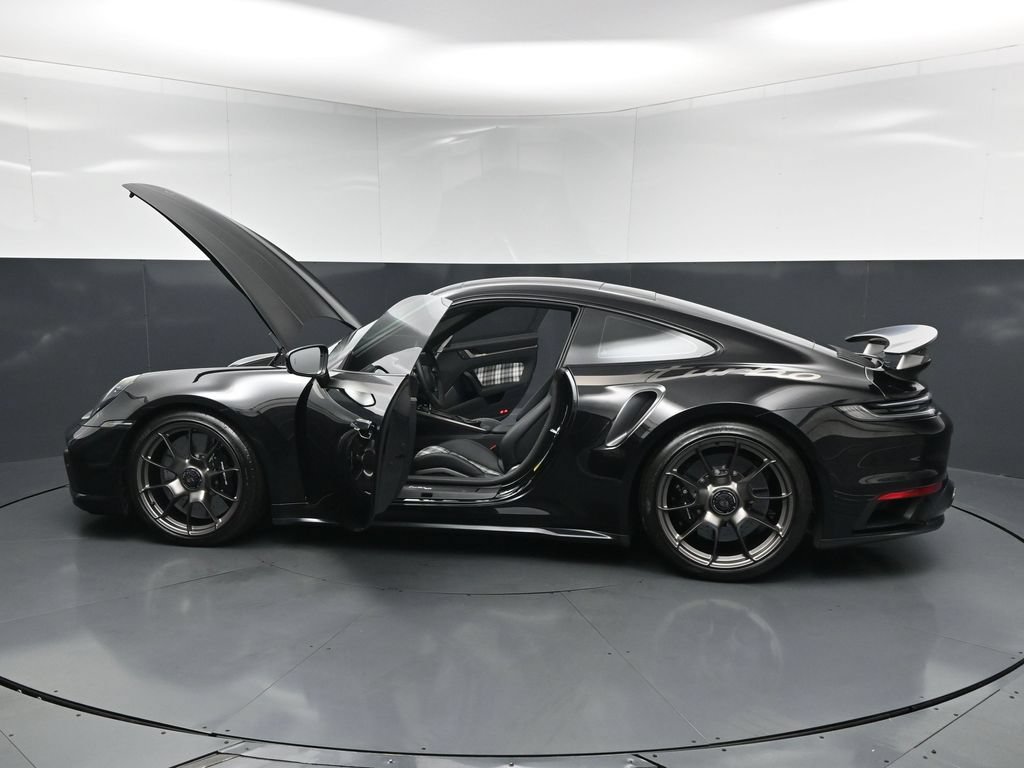 Used 2025 Porsche 911 Turbo AWD/4WD image 32