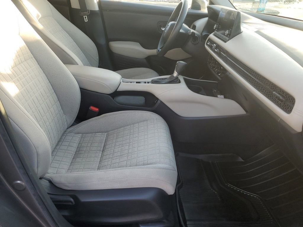 Used 2024 Honda HR-V LX image 29