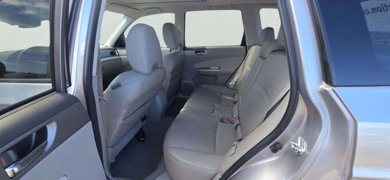 Used 2010 Subaru Forester 2.5XT Limited AWD/4WD image 7