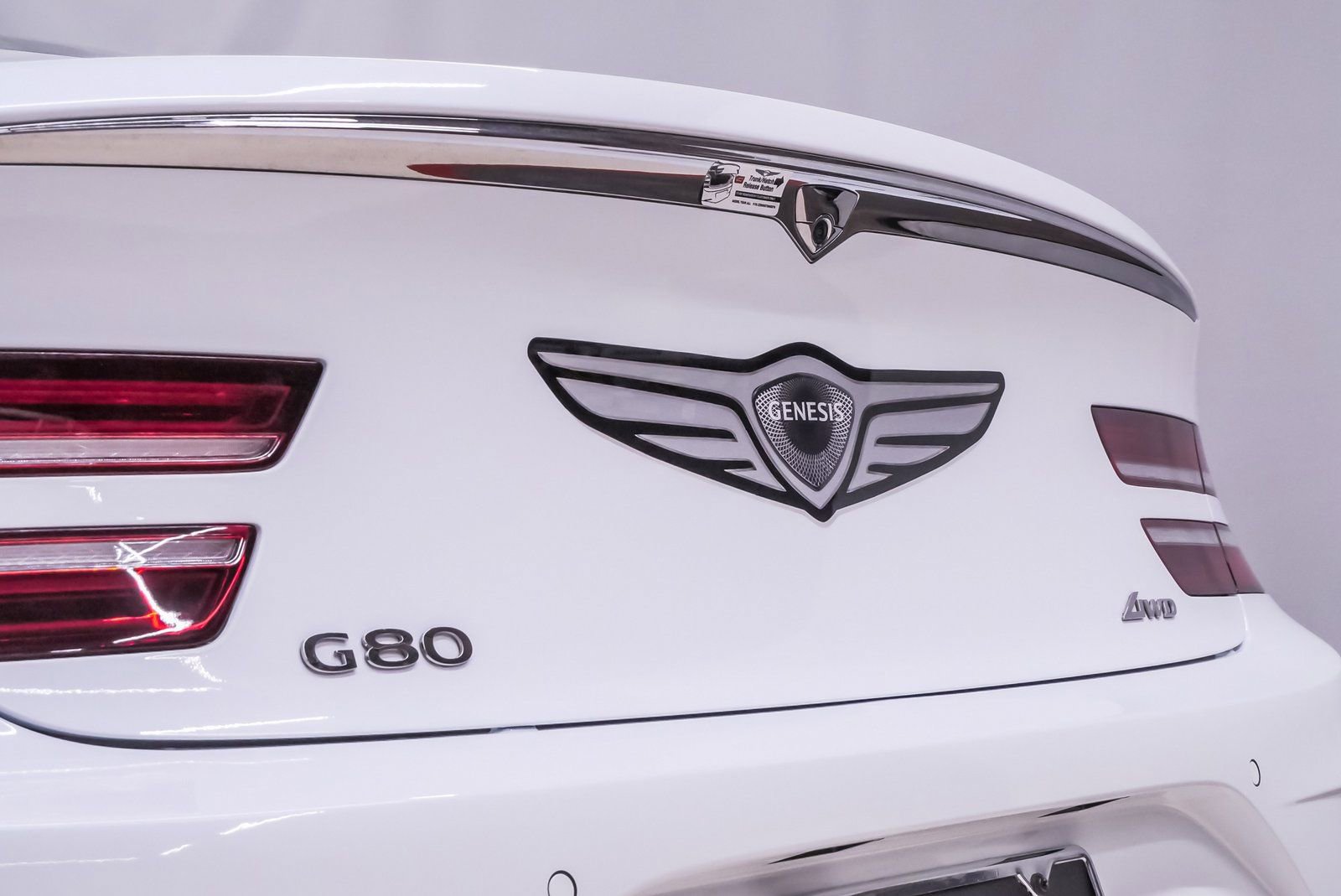 Certified 2025 Genesis G80 2.5T image 10