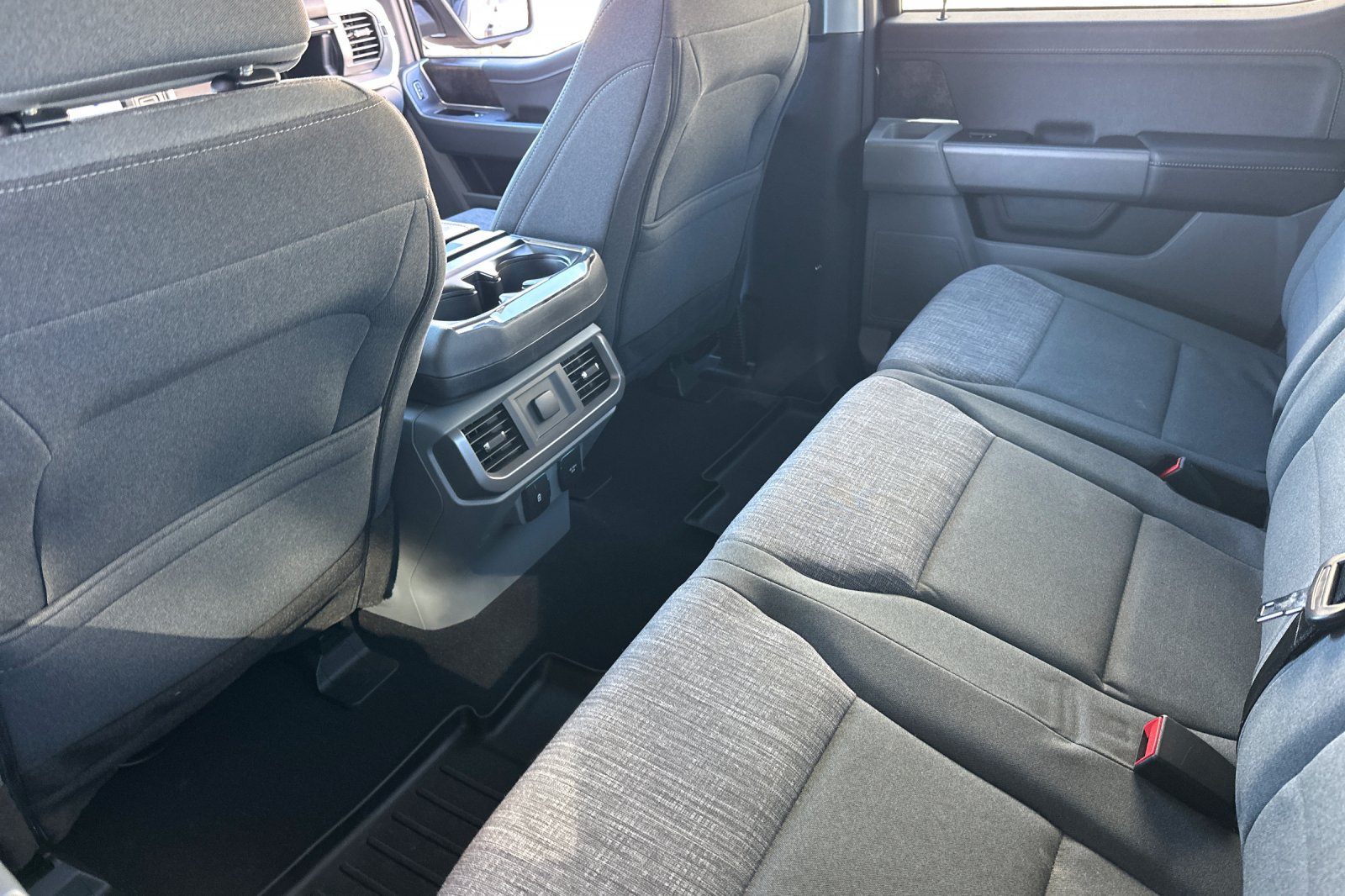 Used 2023 Ford F150 Lightning XLT AWD/4WD image 11