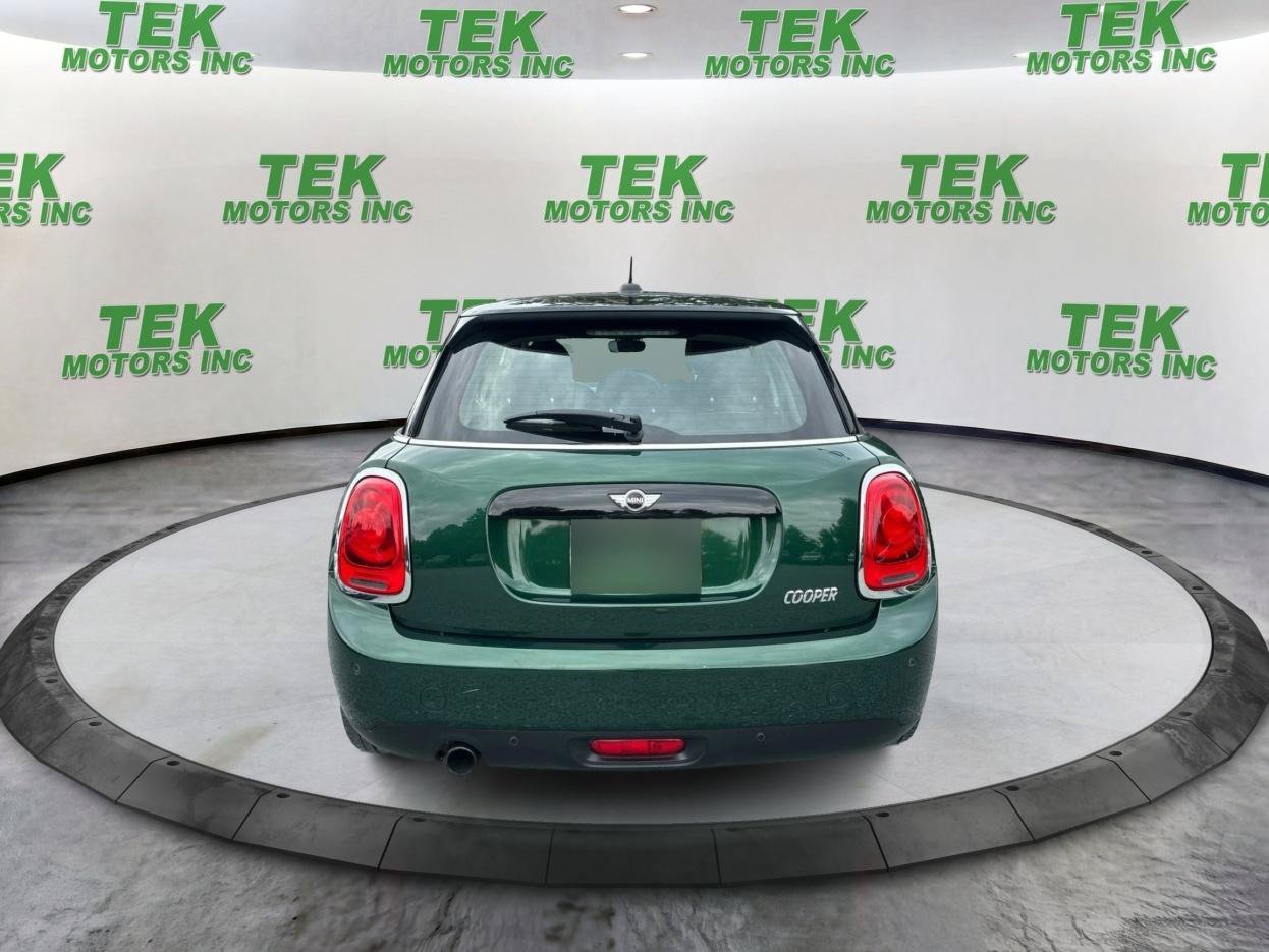 Used 2017 MINI Cooper 4-Door Hardtop FWD image 7