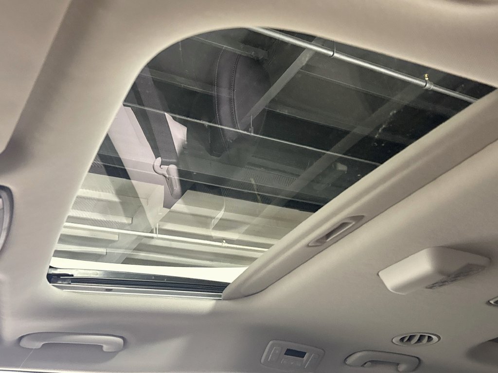 New 2027 Kia Carnival SX FWD image 19