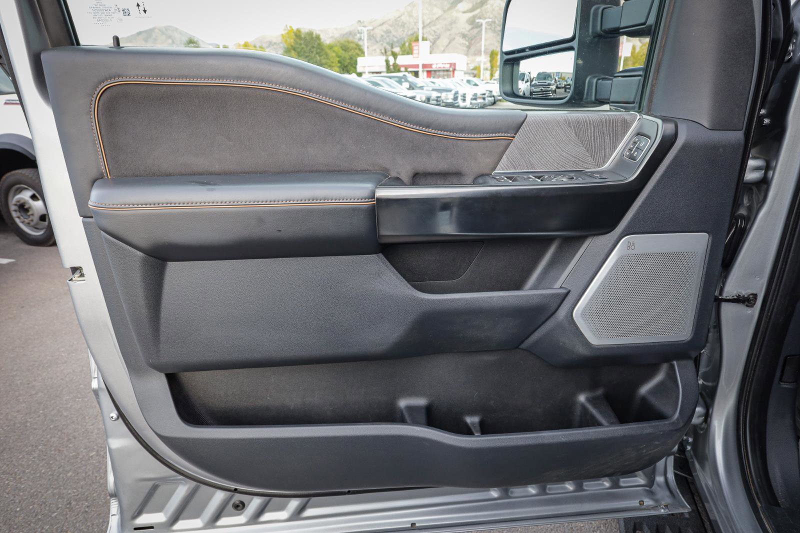 Used 2023 Ford F350 Platinum w/ Tremor Off-Road Package image 16