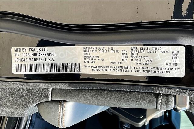 New 2025 Jeep Grand Cherokee Overland image 14