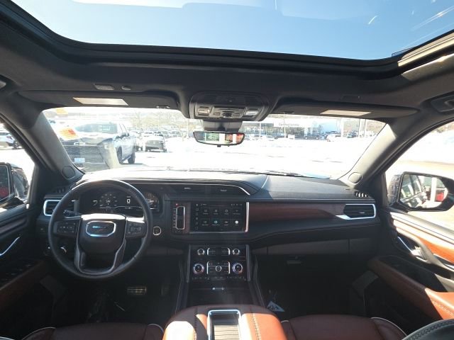 Used 2024 GMC Yukon XL Denali Ultimate image 15