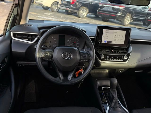 Used 2023 Toyota Corolla LE image 7