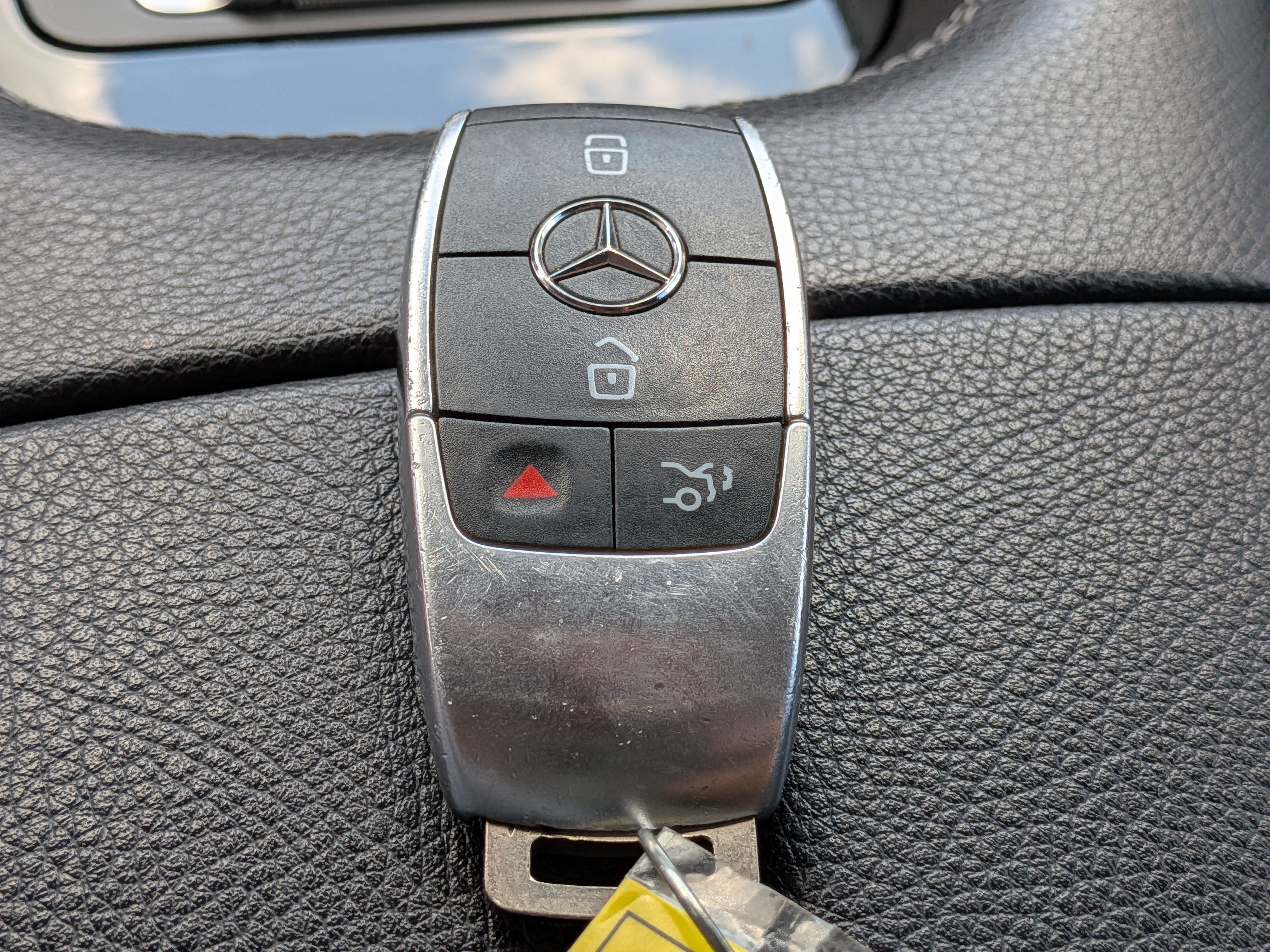 Used 2022 Mercedes-Benz GLS 450 4MATIC image 35