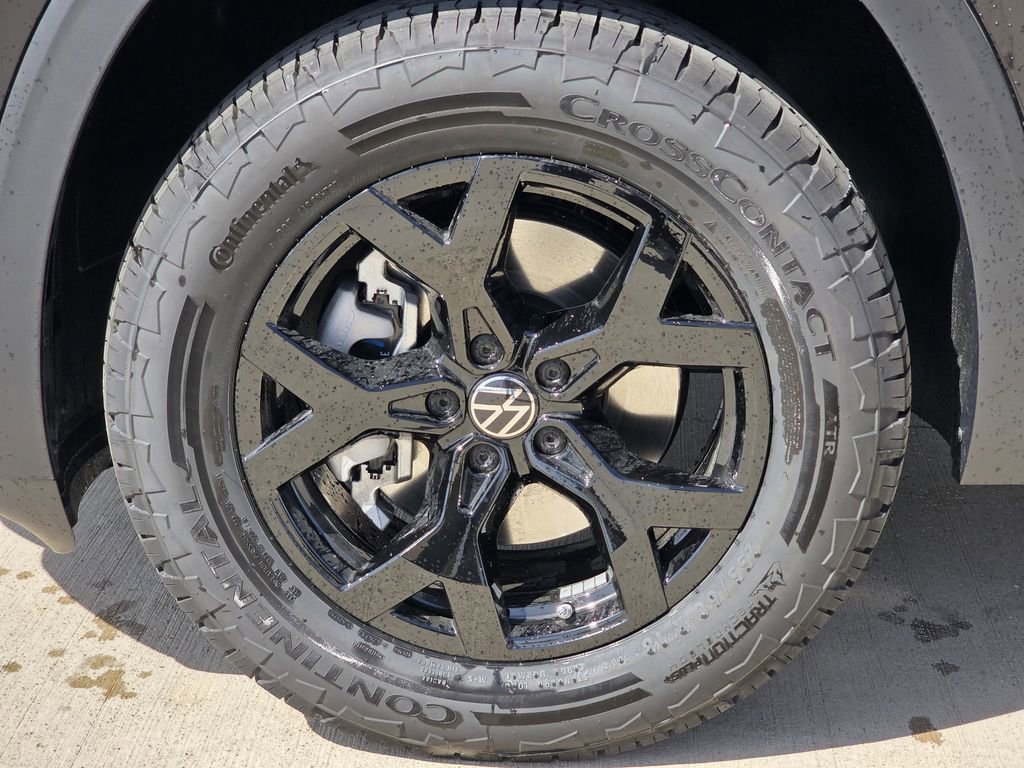 New 2026 Volkswagen Atlas Peak Edition AWD/4WD image 8