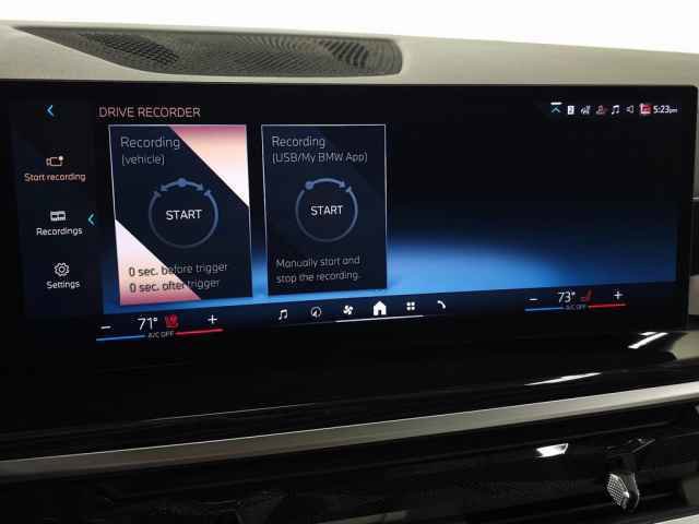 Used 2024 BMW X7 xDrive40i w/ M Sport Package image 32