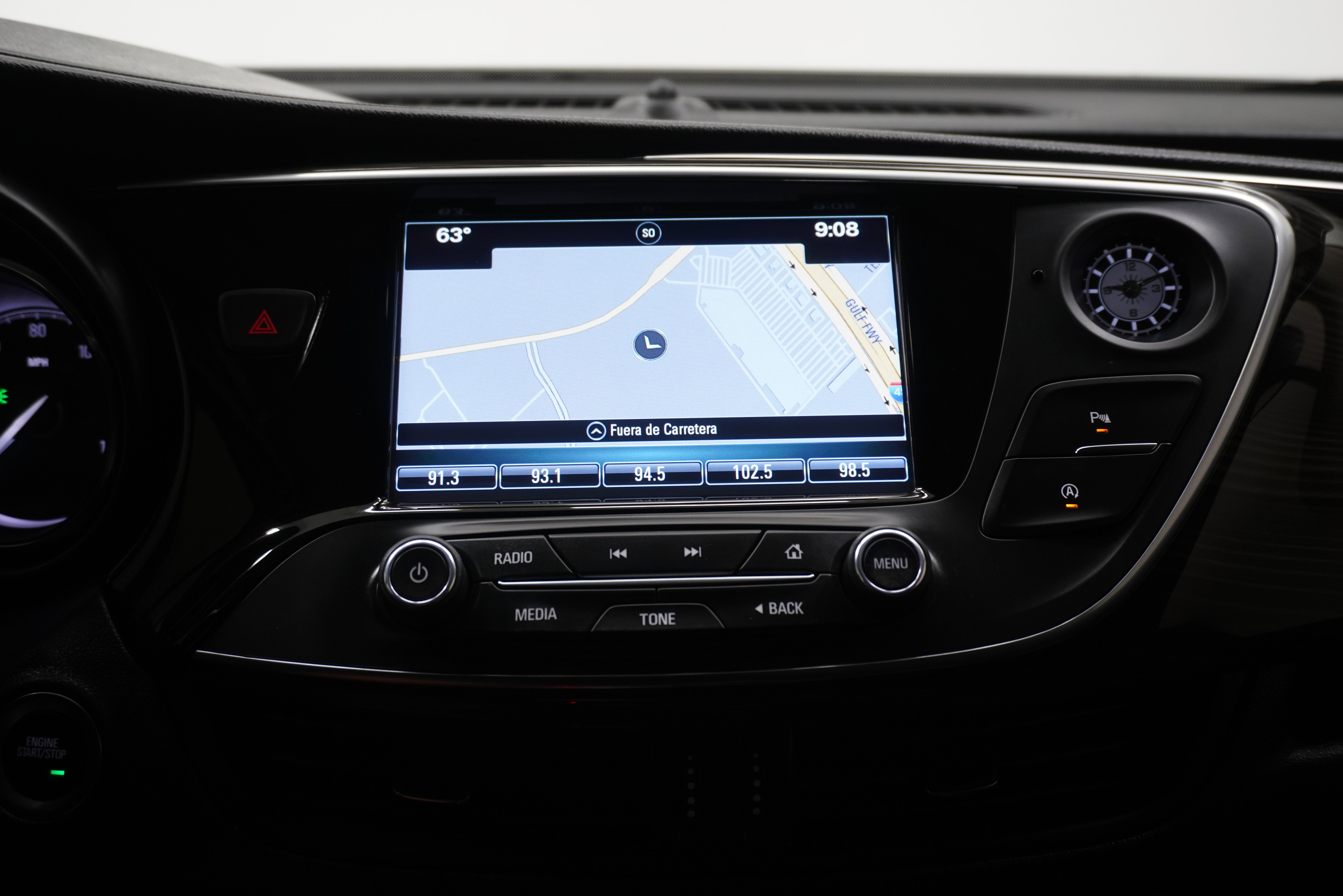 Used 2020 Buick Envision Essence image 19