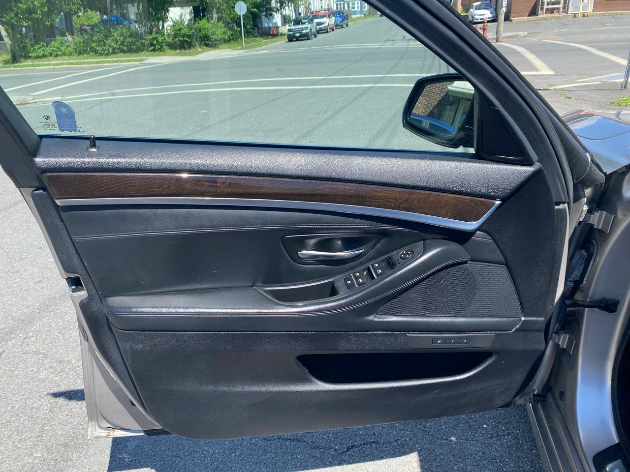 Used 2015 BMW 528i Sedan RWD image 9
