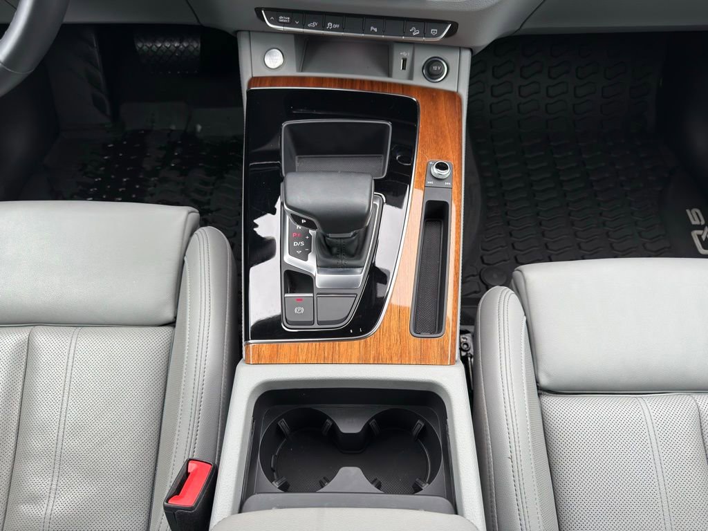 Used 2021 Audi Q5 e Premium Plus image 17