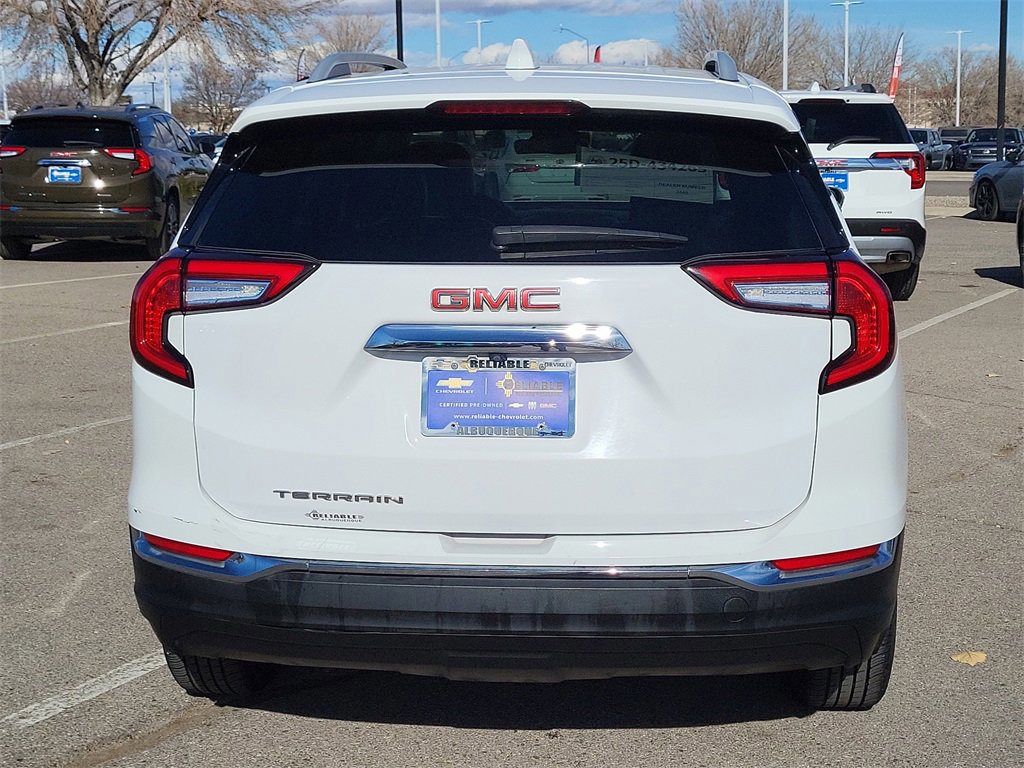 Certified 2023 GMC Terrain SLT image 10
