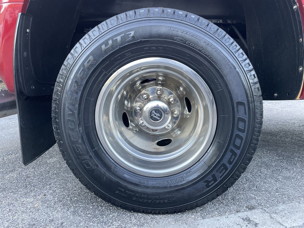 Used 2001 Ford F350 XLT image 26