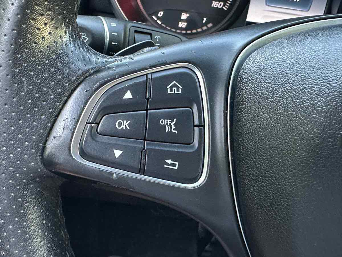 Used 2017 Mercedes-Benz GLC 300 image 21