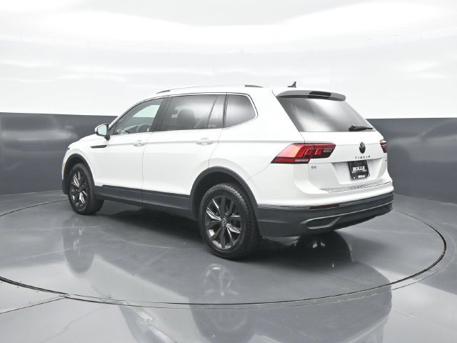 Used 2022 Volkswagen Tiguan SE AWD/4WD image 5