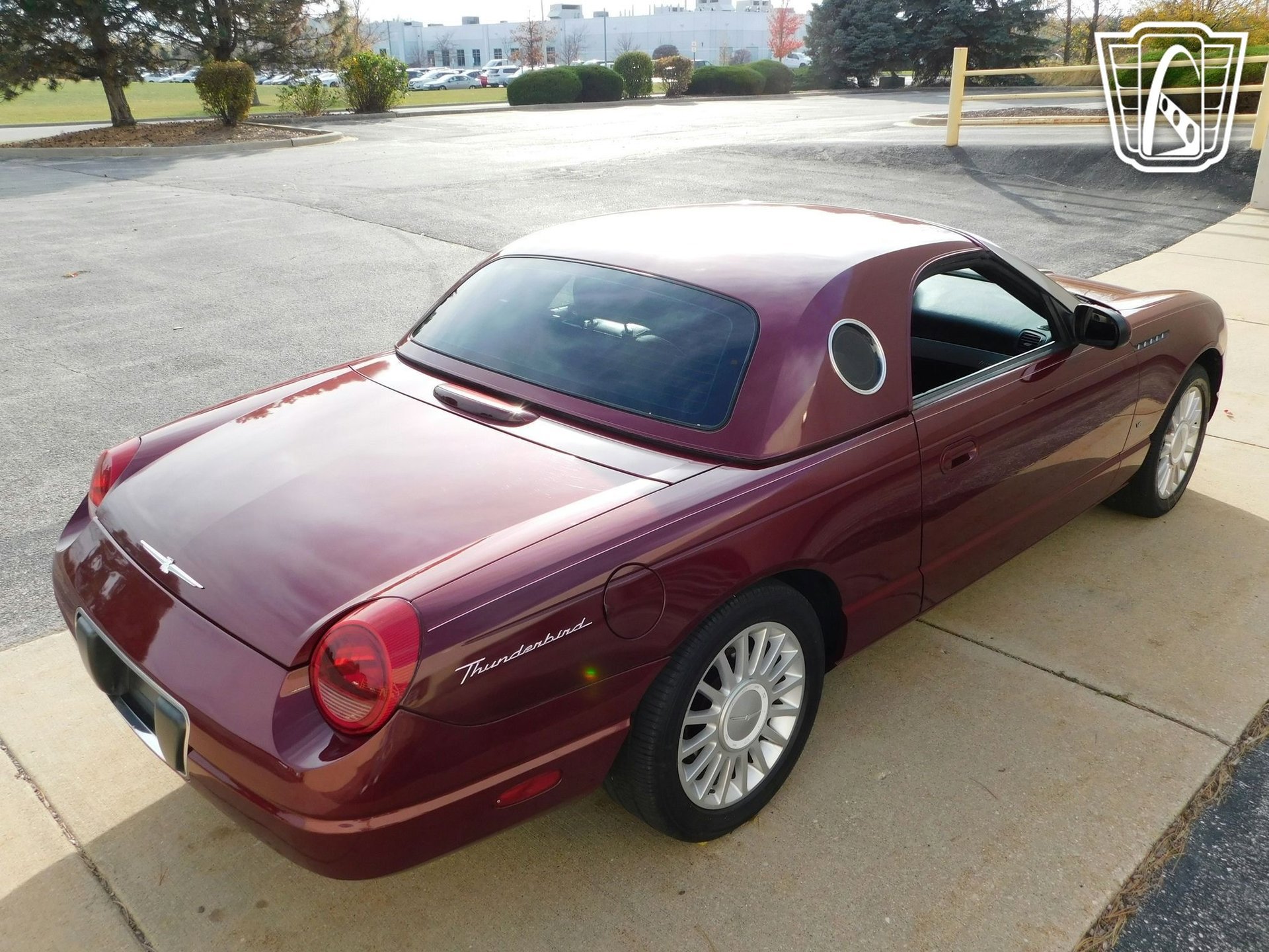 Used 2004 Ford Thunderbird image 8